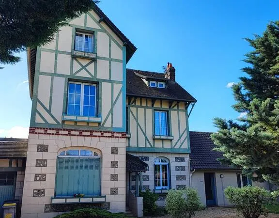 Maison 6 pièces 205 m²