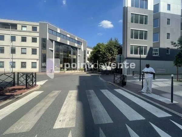 Fonds de commerce 330 m²