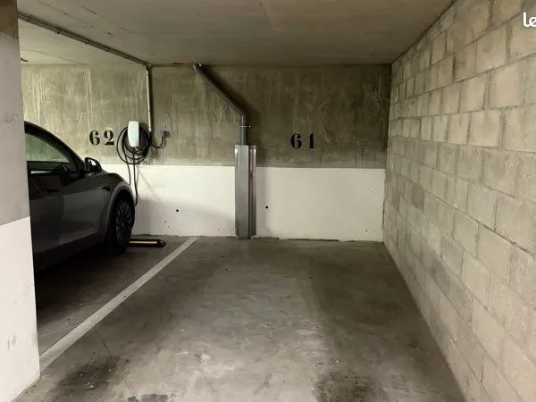 Parking avec bornes Panorama Clamart