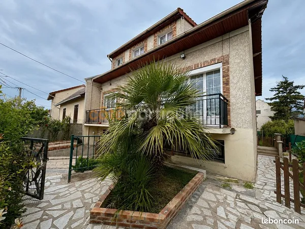 Pavillon 7 pièces 158 m²