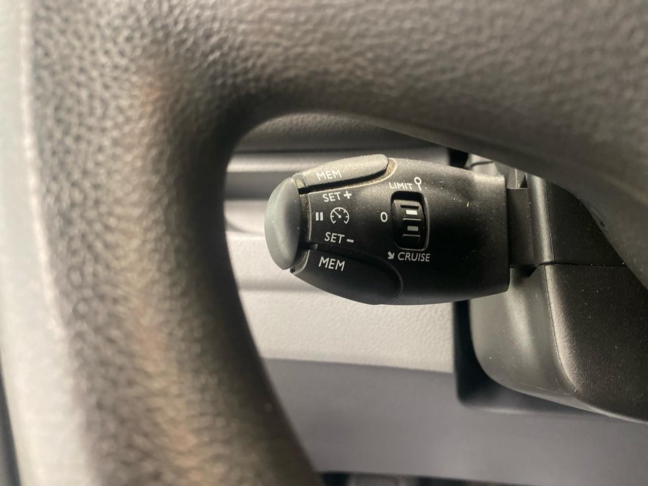 Citroën Jumpy fgn xl bluehdi 145 s&s bvm6 driver — photo 17
