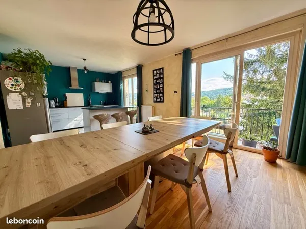 Maison 6 pièces 136 m²