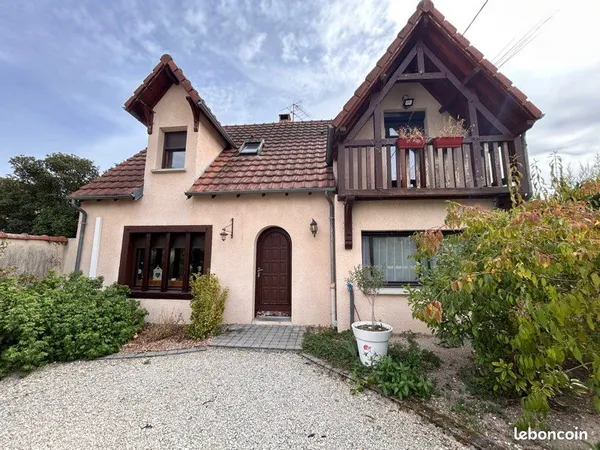 Maison de 125m2 avec jardin de 901m2 - Troyes