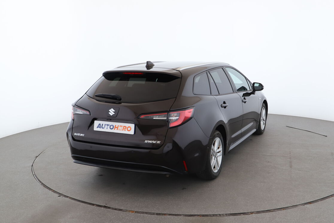 Suzuki Swace 1.8 Hybrid Pack — photo 5