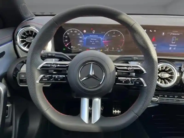 Mercedes Cla 200 d shooting brake amg l — photo 20