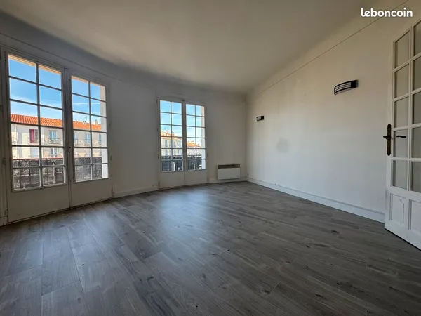 Grand T3 traversant 91 m² - 3 balcons - Parking privatif - Cave - Très lumineux - Perpignan