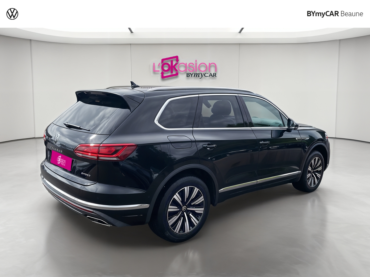 Volkswagen Touareg 3.0 TSI eHybrid 381ch Tiptronic 8 4Motion Elegance — photo 5