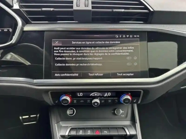Audi Q3 35 tfsi 150 ch s tronic 7 s line plus — photo 10