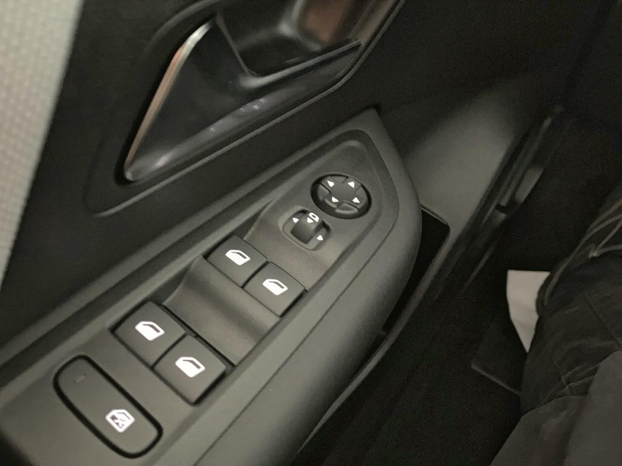 Citroën C4 hybride 145 ch e-dcs6 max — photo 20