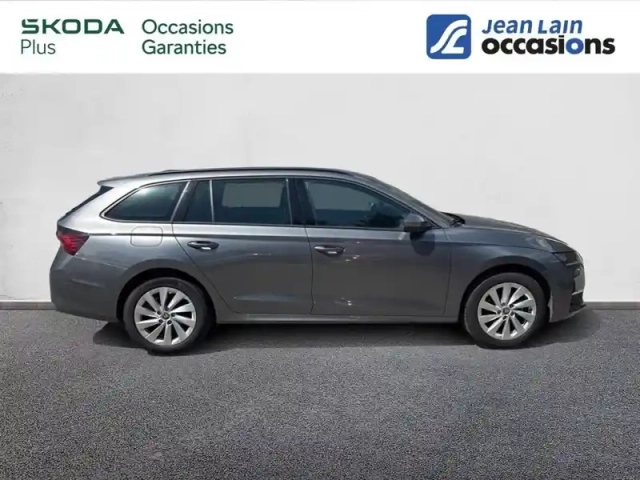 Skoda Octavia combi 1.5 tsi hybrid 150 ch act dsg7 — photo 1