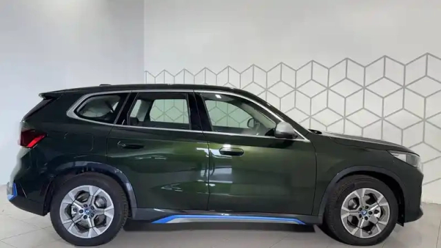 Bmw X1 i xdrive30 — photo 5