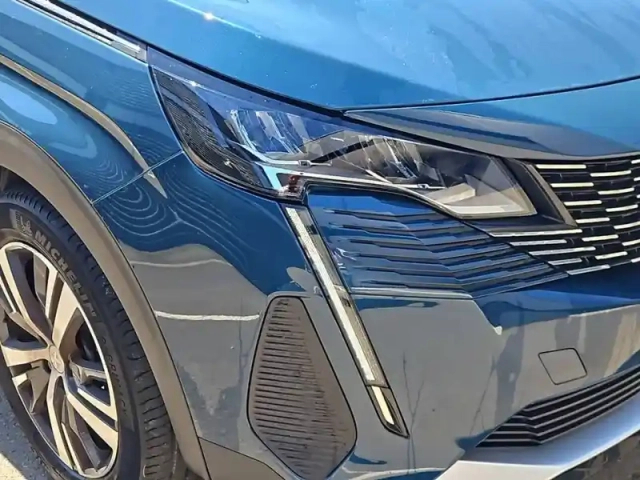 Peugeot 3008 puretech 130ch s&amp;s bvm6 — photo 16