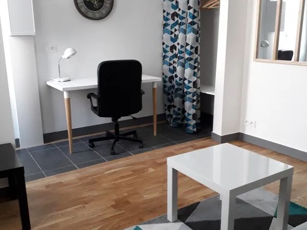 Appartement 2 pièces, Centre ville/Gare, Très bon état