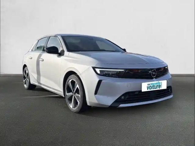 Opel Astra 1.2 turbo 110 ch bvm6 — photo 3