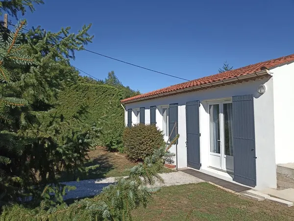 Maison individuelle plein sud Labastide rouairoux