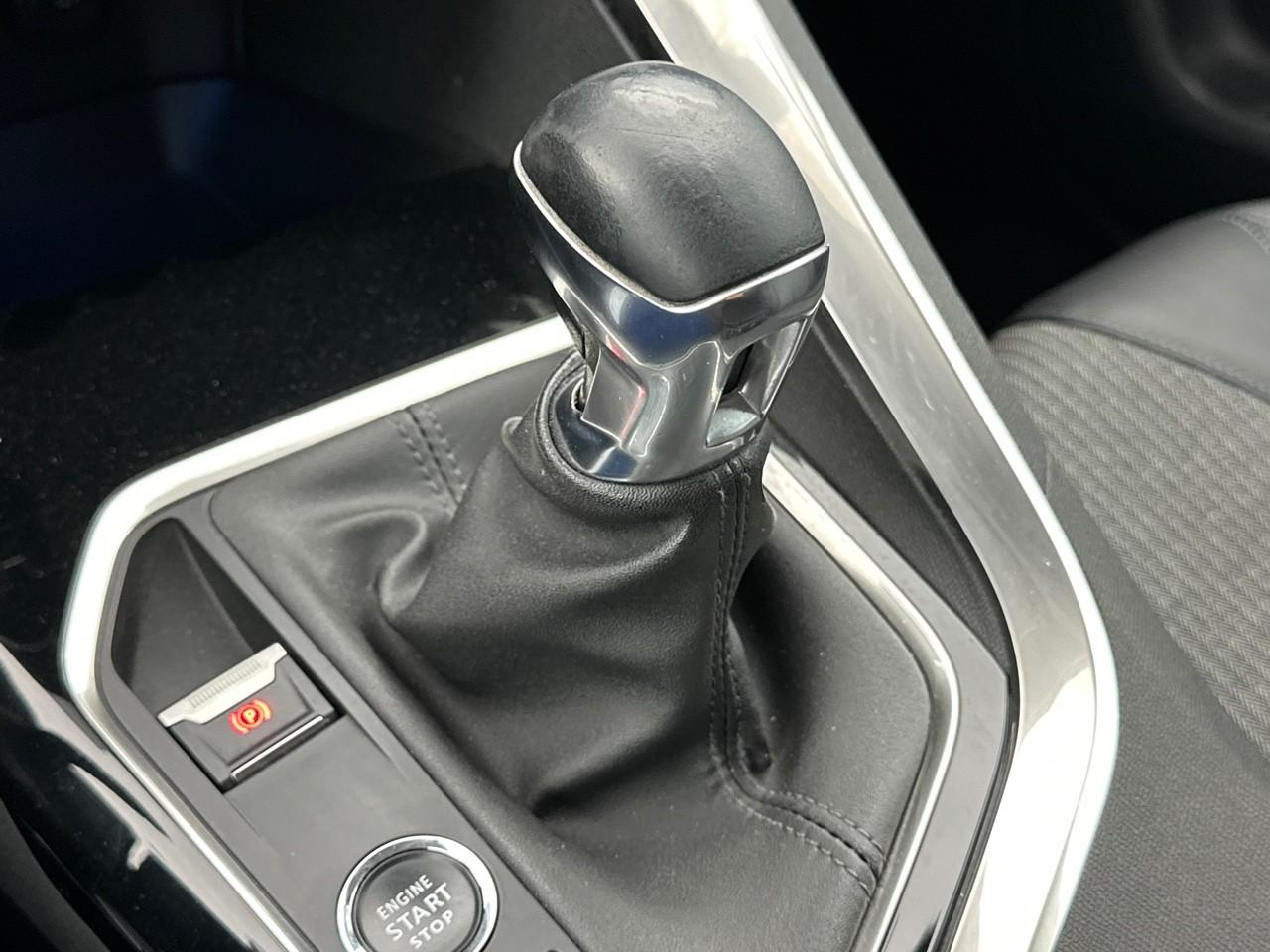 Peugeot 3008 bluehdi 130ch s&s bvm6 allure pack — photo 31