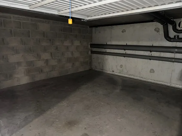 Parking 24 m²
