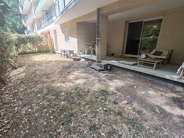 TOURS NORD secteur COTY ? T2 avec terrasse couverte et jardin privatif