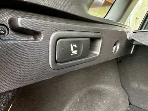 Renault Kadjar 1.7 dCi 150 AWD - Esf – 2019 – 120000 km – Diesel – Boîte Manuelle — photo 37