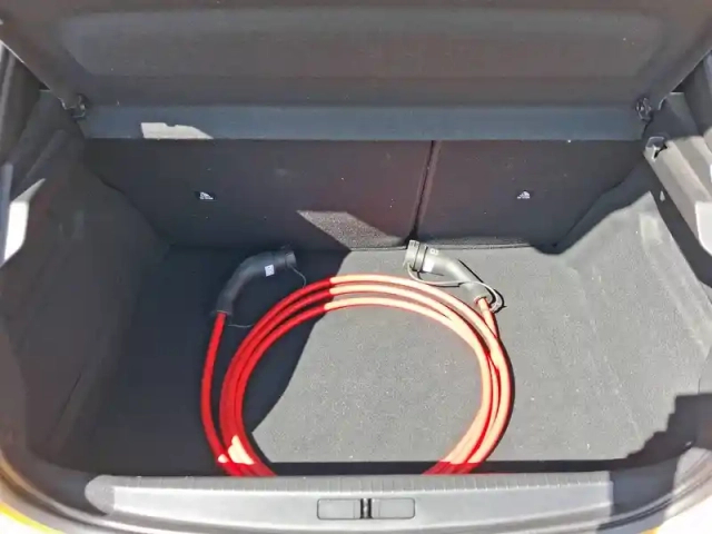 Peugeot 208 electrique 50 kwh 136ch — photo 20