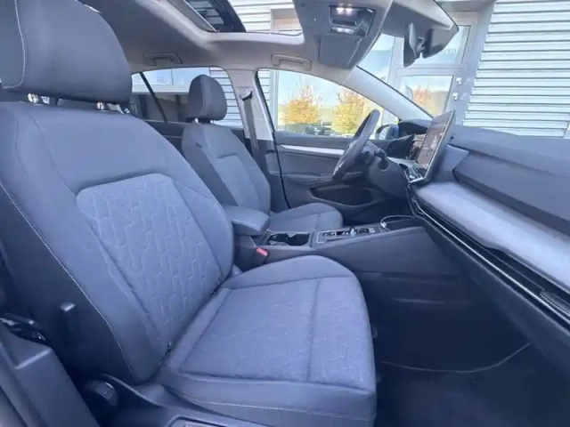 Volkswagen Golf 1.5 ehybrid 204ch vw edition dsg6 — photo 26