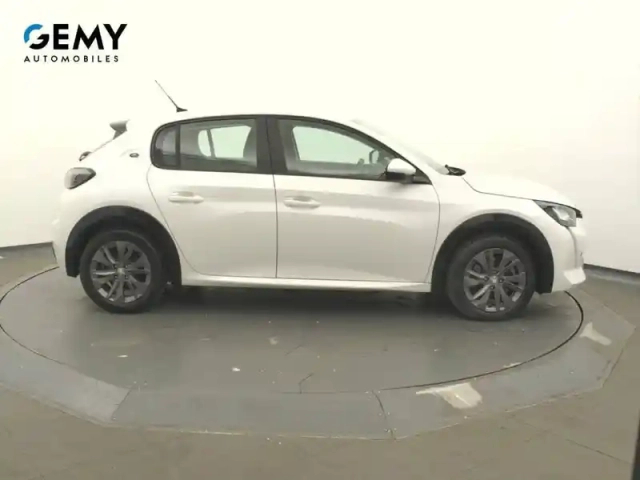 Peugeot 208 electrique 50 kwh 136 — photo 4