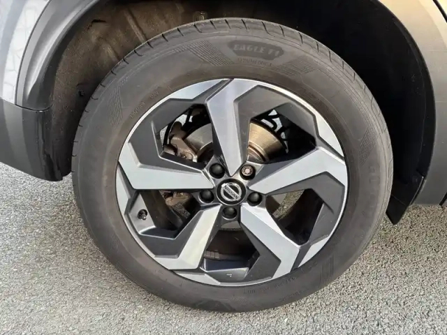 Nissan Qashqai mild hybrid 140 ch — photo 11