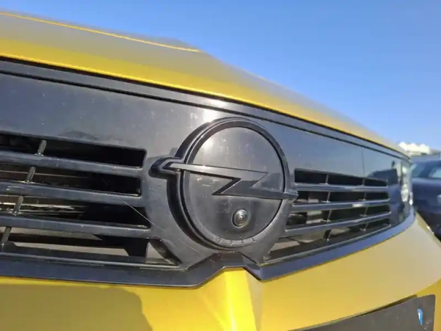 Opel Astra 1.2 turbo 130 ch bvm6 — photo 20