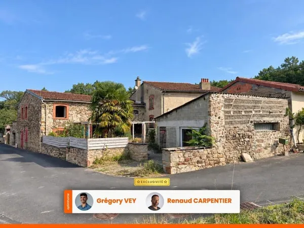 Maison en Pierre - 4 chambres - 169 m² - Jardin - Garage - Dépendances à RAVEL