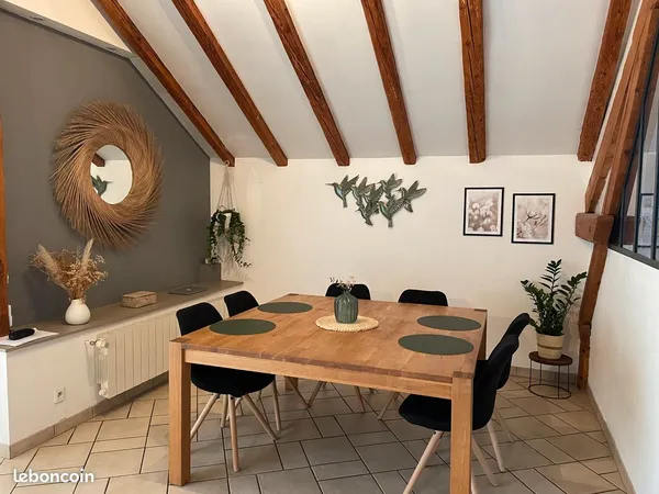 T3 137m² au sol - vue lac & montagnes - 2 parkings privés