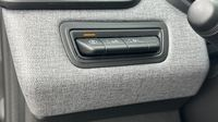 Renault Clio 1.5 Blue dCi 100ch Evolution - 24 — photo 17