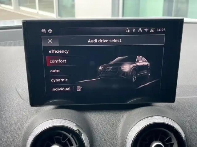 Audi Q2 35 tdi 150 s tronic 7 — photo 69