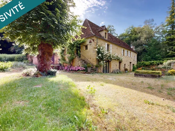 Maison en pierre a environ 7 km du Bugue.