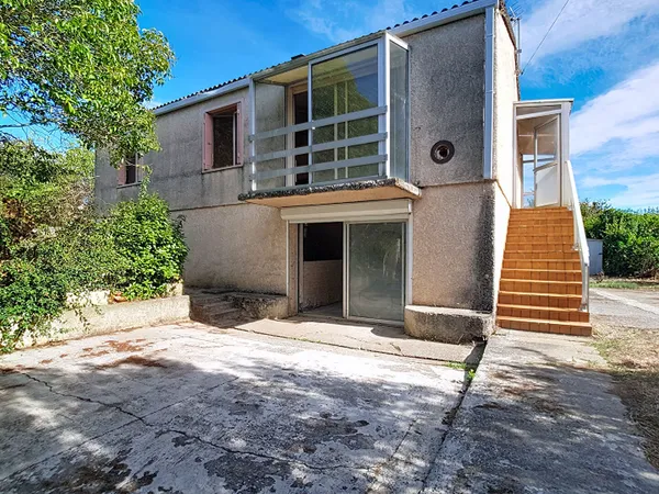 A vendre - Maison 80 m² - 4 pièces -Garage indépendant - 1200 m² de terrain à Saint Lys ( 31470 )
