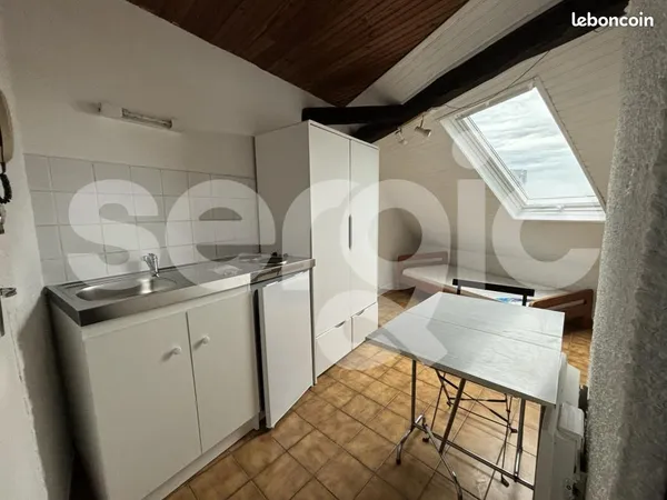 Studio 1 pièce 9 m²