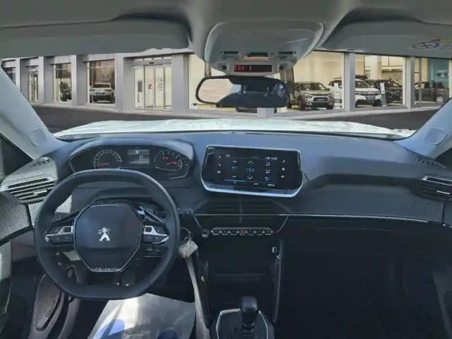 Peugeot 2008 puretech 130 s&amp;s bvm6 — photo 8