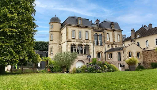 Hôtel particulier 14 pièces 583 m²