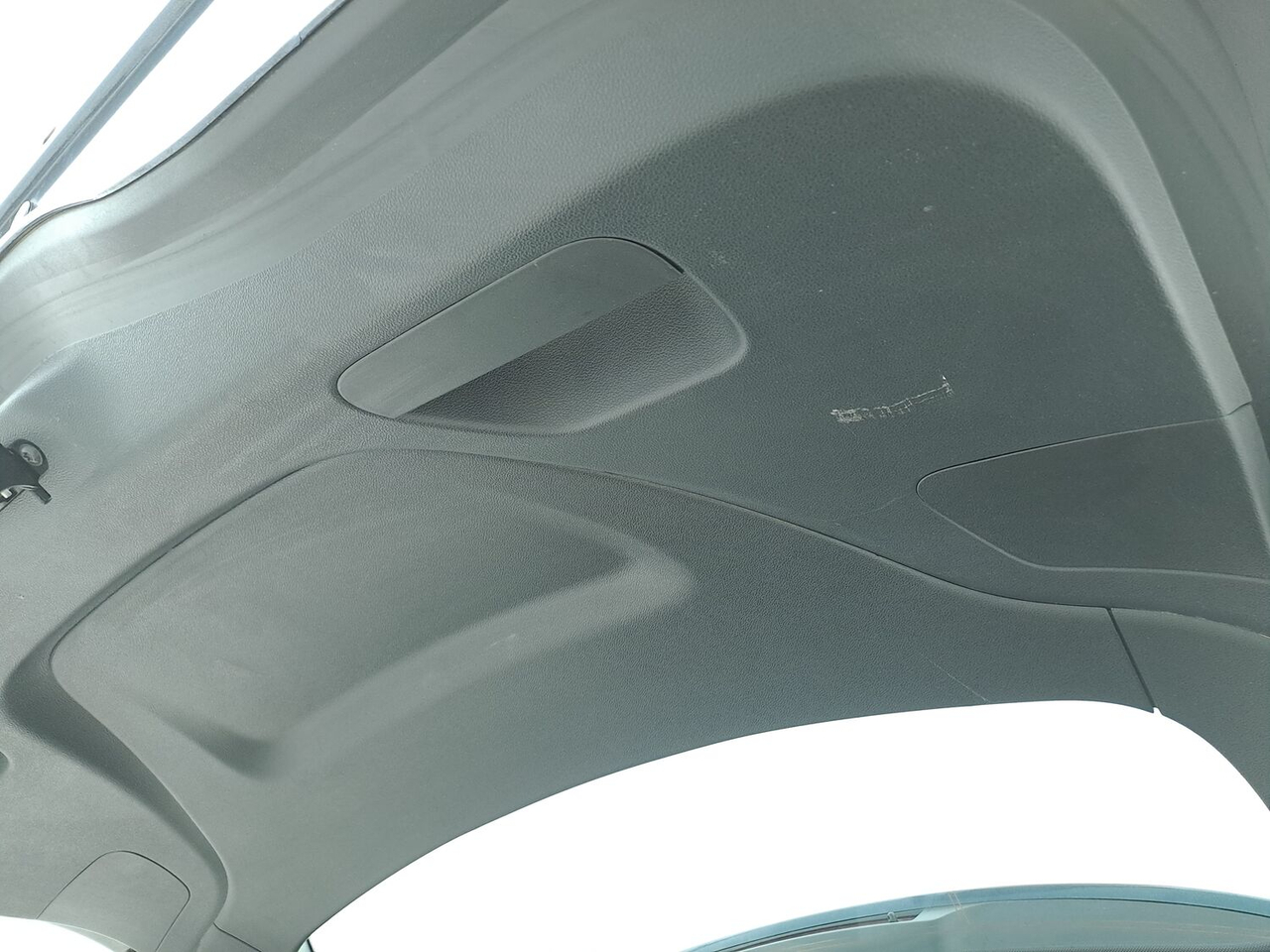 Renault Mégane 4 Estate — photo 17