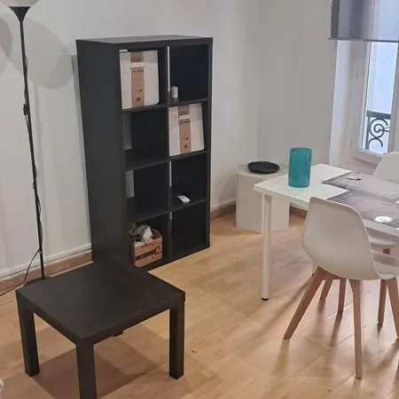 MARSEILLE 1er - T1 rénové avec balcon - Quartier La Plaine / Haut de la Canebière
