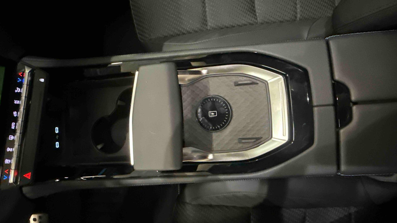 Renault Austral full hybrid E-Tech 200 ch — photo 17