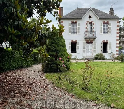 Villa 6 pièces 164 m²