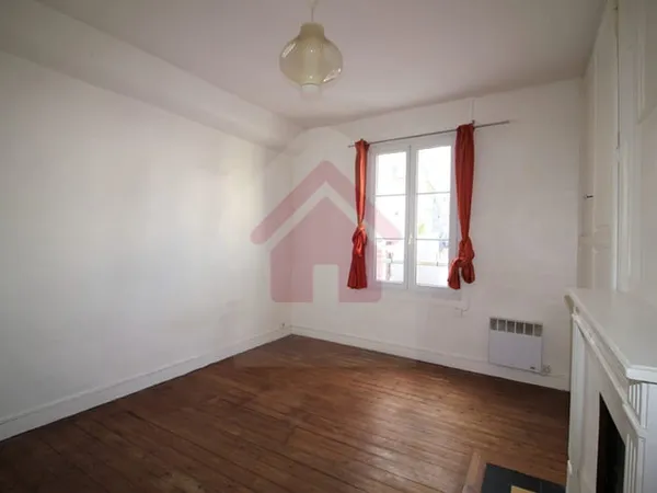 Appartement 2 pièces 32 m2 - Plein Centre Dourdan