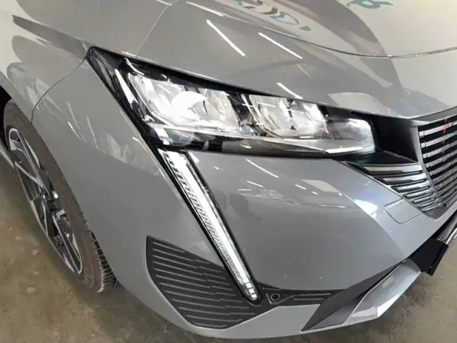 Peugeot 308 sw hybrid 145 e-dcs6 — photo 6