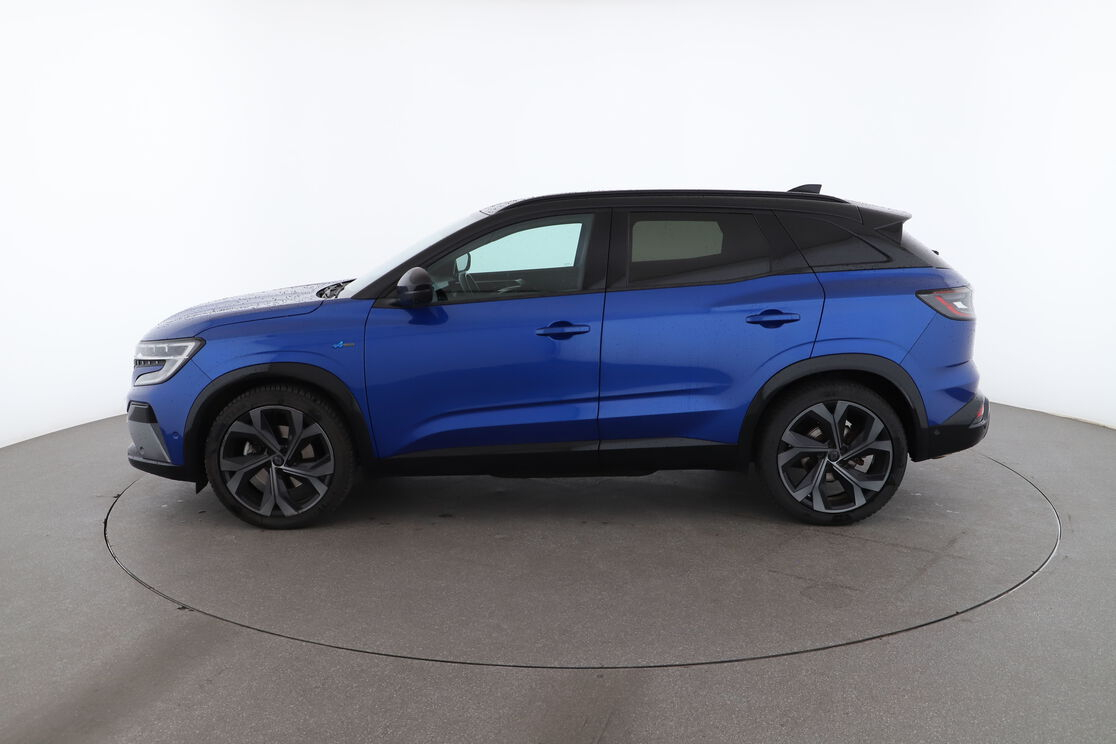 Renault Austral 1.2 Hybrid E-Tech Iconic Esprit Alpine — photo 2