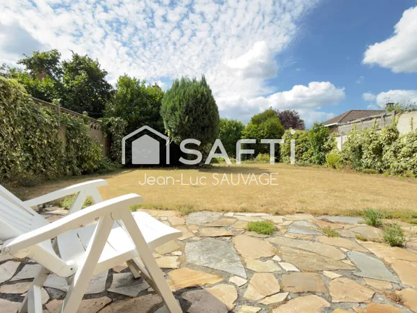 Grande maison 220 m² avec terrain constructible