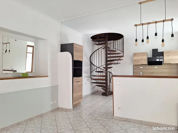 GAILLAC CENTRE T3 CONFORTABLE avec balcon et grenier