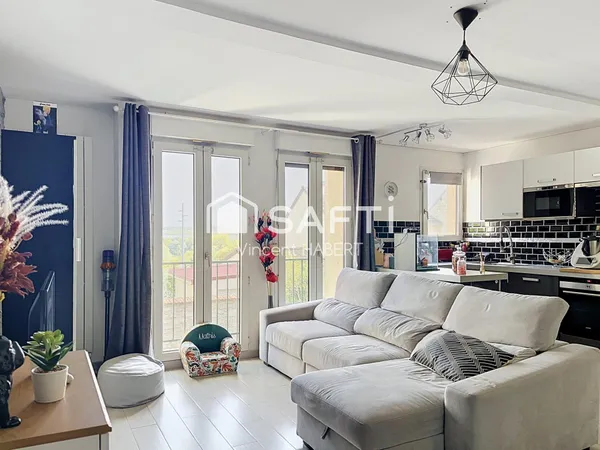 Appartement T4 en duplex, petite copropriété.