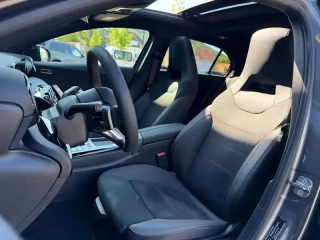 Mercedes Classe A 200 amg line — photo 35