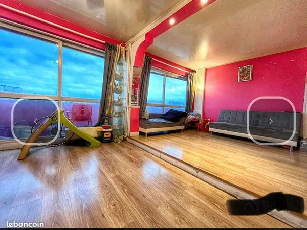 À vendre par particulier - Appartement F5 de 85 m² avec grand balcon de 11 m² - Sarcelles (Les Chole