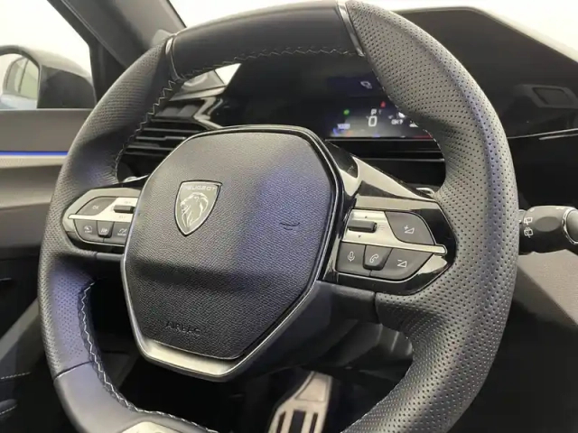 Peugeot 308 hybrid 136 e-dcs6 — photo 93